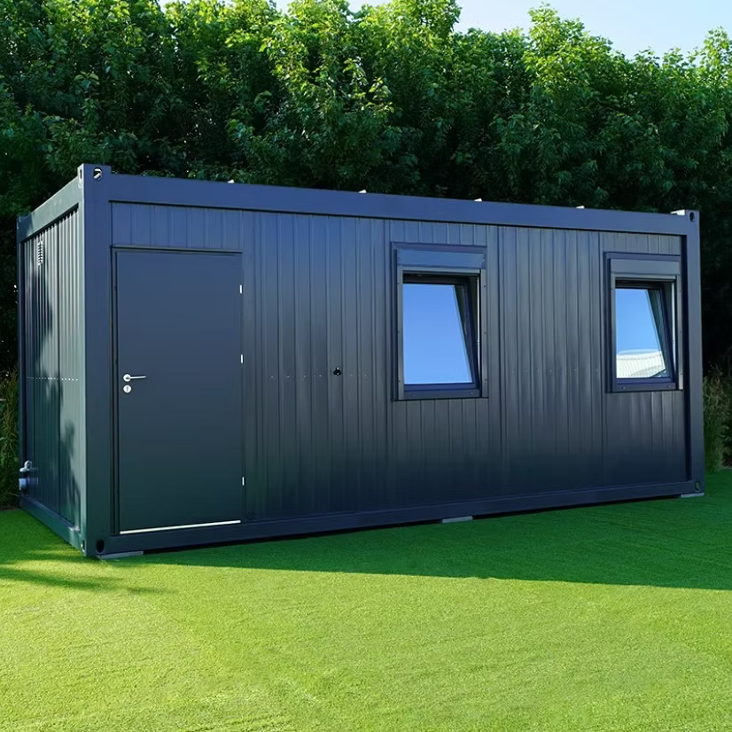 Conteneur isolé 6 × 3 m avec coin sanitaire et cuisine