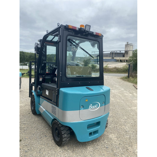 Linde Chariot elevateur 2010