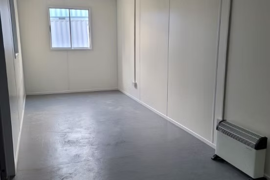Conteneur Bureau 20 Pieds – Équipé et Sécurisé