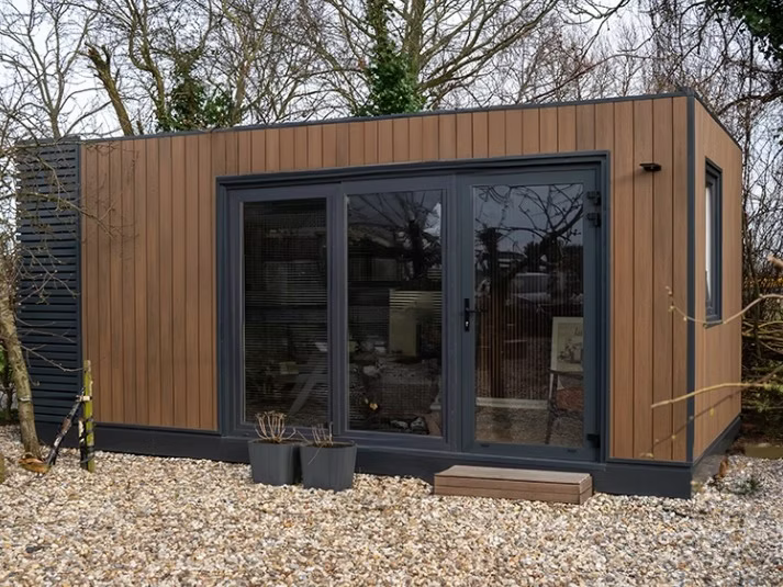 Conteneur Bureau 6 × 3 m – Modèle Berlin – Aménagé