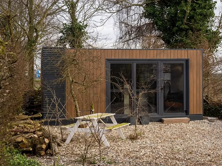 Conteneur Bureau 6 × 3 m – Modèle Berlin – Aménagé