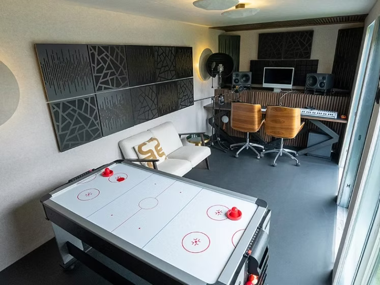Conteneur Bureau 6 × 3 m – Modèle Berlin – Aménagé