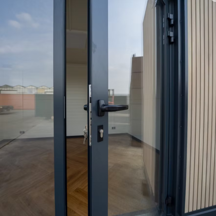 Conteneur isolé 4 × 3 m – Modèle Barcelone
