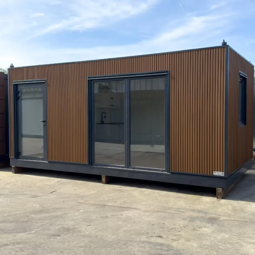 Conteneur isolé 6 × 3 m – Modèle Milan avec cuisine et toilettes