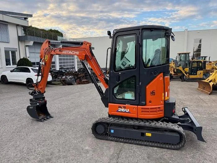 Hitachi ZX26U Mini-pelle 2024