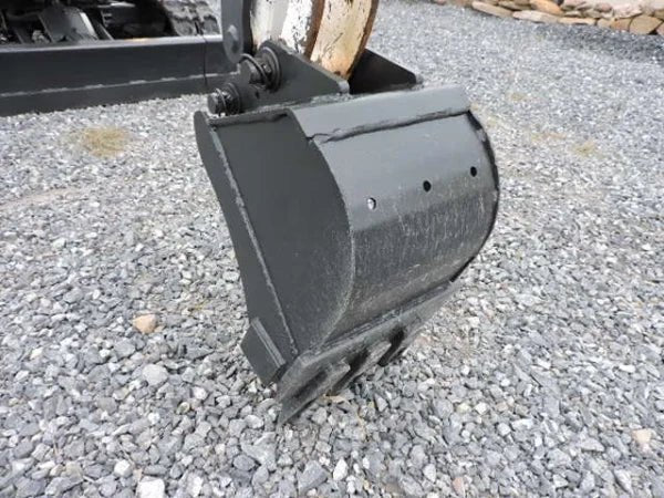 Mini-pelle Bobcat 322G occasion 2005 – 1,6t 1696h 3 godets