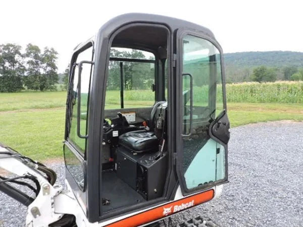 Mini-pelle Bobcat 322G occasion 2005 – 1,6t 1696h 3 godets