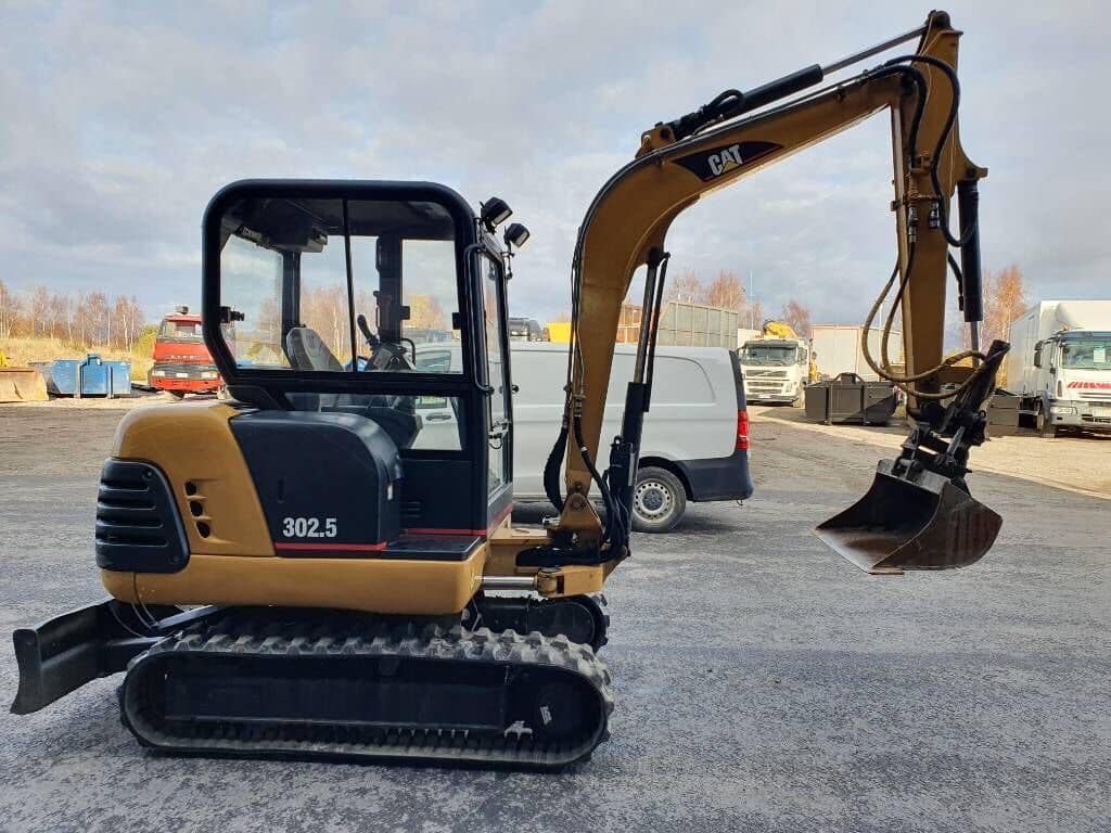 Mini-pelle Caterpillar 302.5 occasion 2002 – 2,8t terrassement