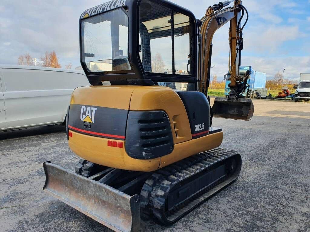 Mini-pelle Caterpillar 302.5 occasion 2002 – 2,8t terrassement