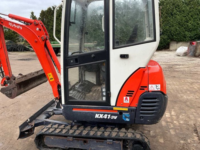 Mini-pelle Kubota KX41-3V – 1,63 t – Occasion 2005 – 3 Godets