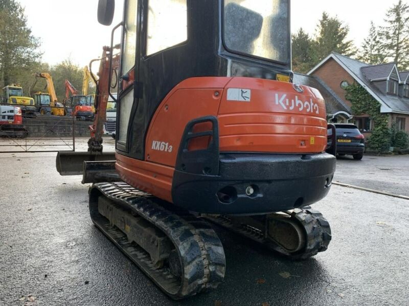 Mini-pelle Kubota KX61-3 – Occasion – 1 320 h – 2,6 t – Révisée – 3 godets + Attache rapide