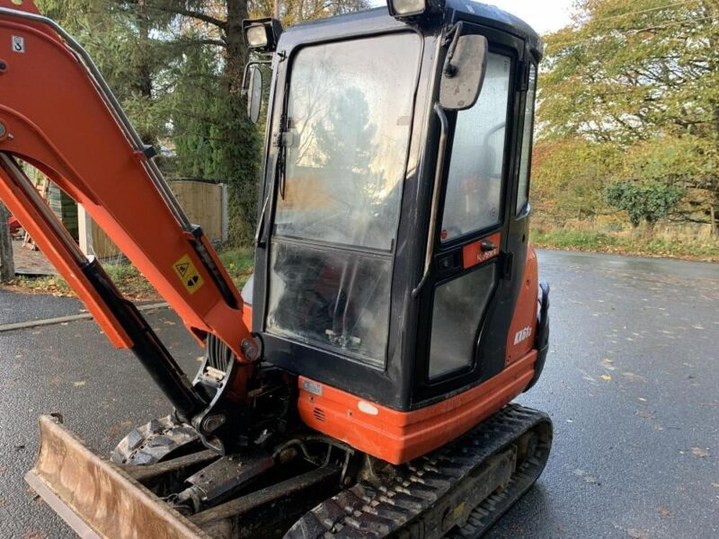 Mini-pelle Kubota KX61-3 – Occasion – 1 320 h – 2,6 t – Révisée – 3 godets + Attache rapide