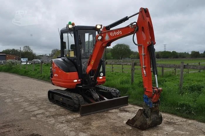 Kubota KX71-3 Mini-Pelle 2,5 Tonnes 2016 - 3151h