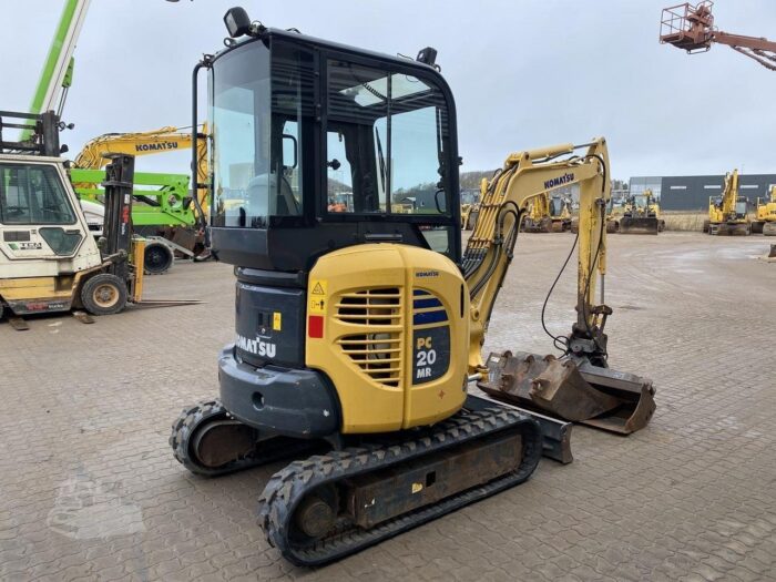 Mini-pelle Komatsu PC20MR-2 – 2 t – Occasion 2005 – 3 Godets