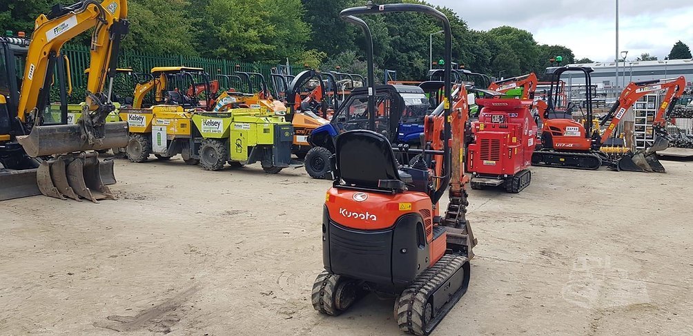 Mini-pelle Kubota K008-3 – 0,98 t – avec 3 godets