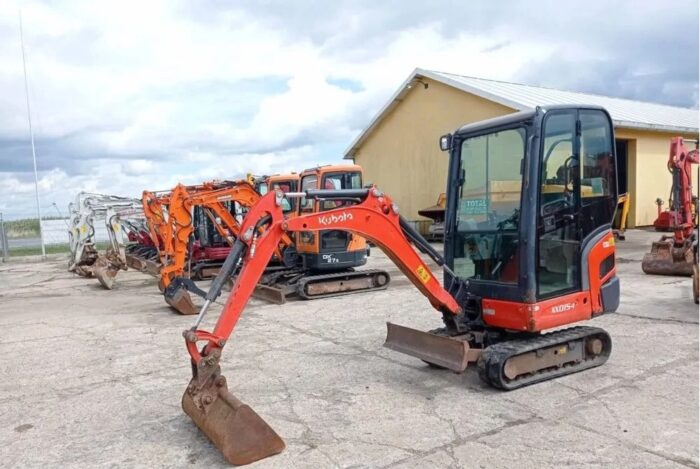 Mini-pelle Kubota KX015-4 – 2016 – 2 045 h – Occasion