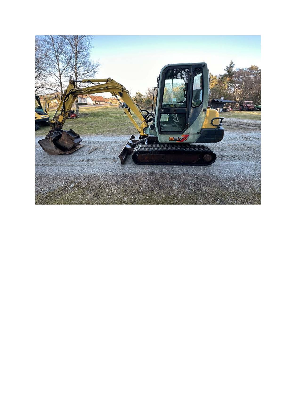 Mini-pelle Takeuchi TB257 occasion – 2,5t cabine terrassement